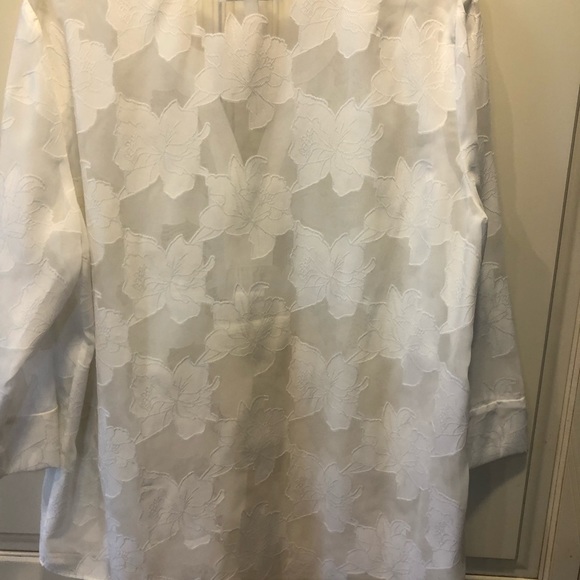 Chaus NY Blouse Sz Lg NWOT Tumc - Picture 6 of 10